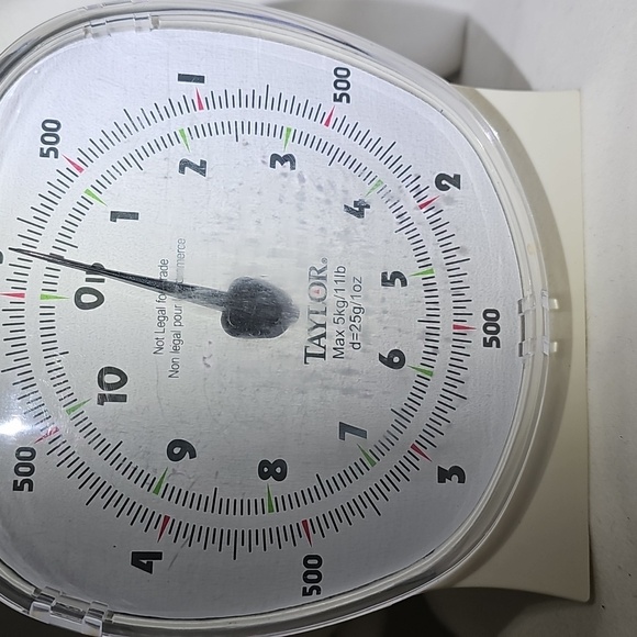 Taylor Classic Kitchen Scale - Picture 11 of 12